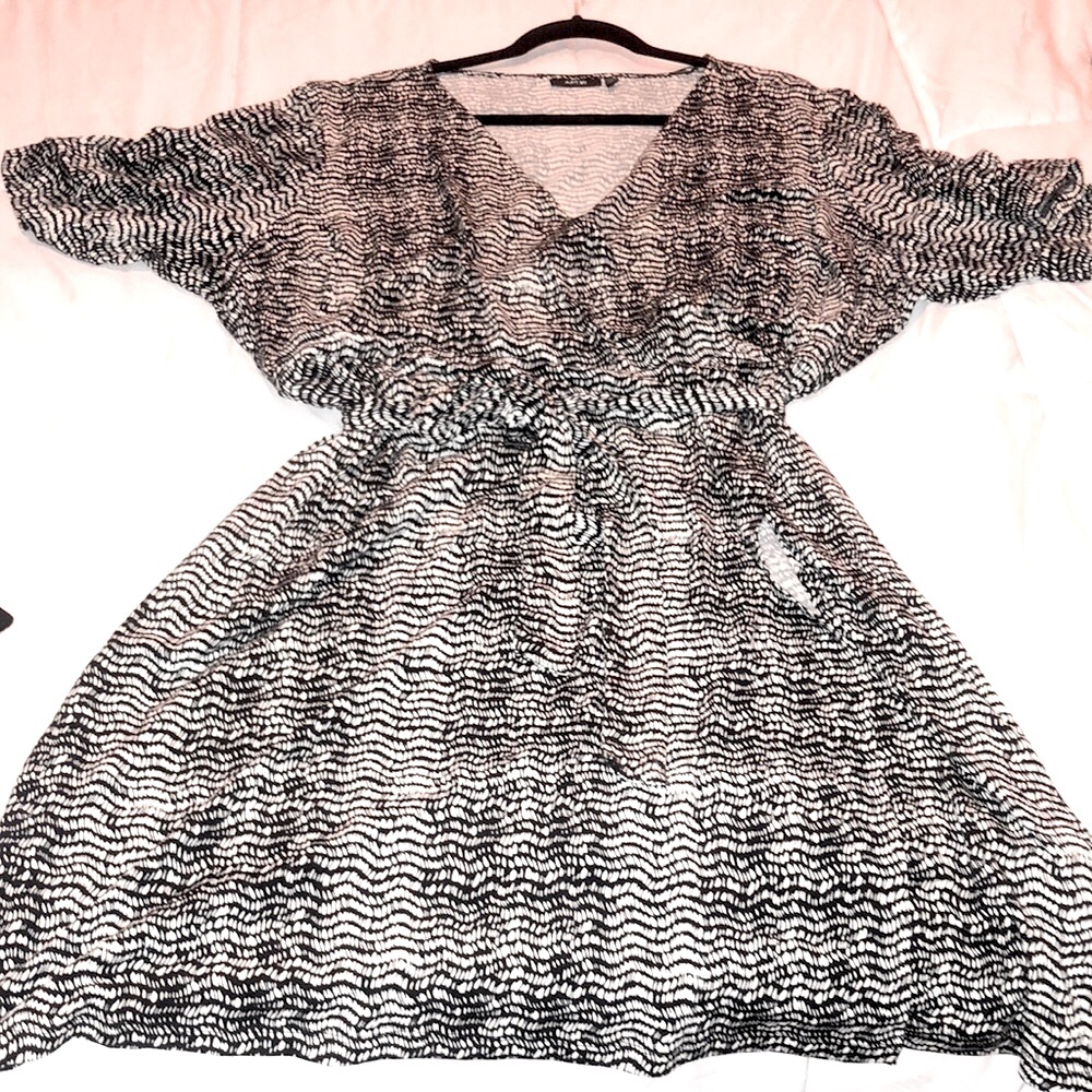 Belted faux wrapping dress